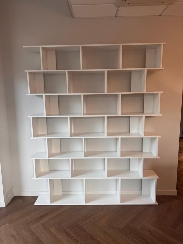 Tylko Vakkenkast Wit - H223 B180 D24 - Nieuwstaat, Huis en Inrichting, Kasten | Boekenkasten, Met plank(en), 200 cm of meer, 150 tot 200 cm