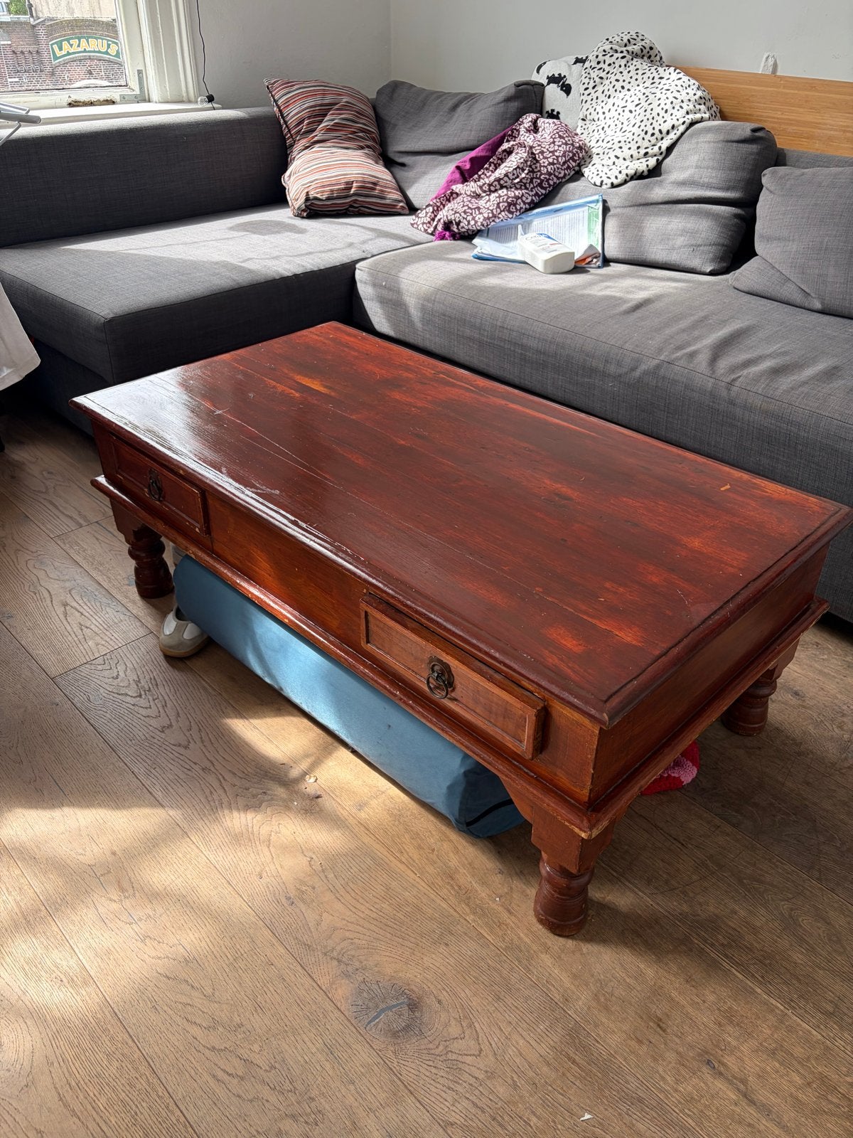 Massief houten salontafel met lades, Ophalen, Gebruikt, 100 tot 150 cm, 50 tot 100 cm