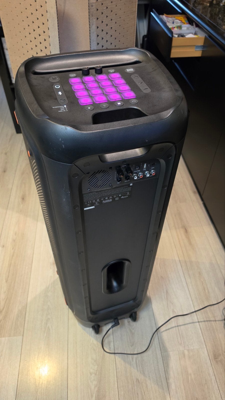 Foto 6 van JBL PartyBox 1000watt Krachtige Party Speaker met Lichteffec