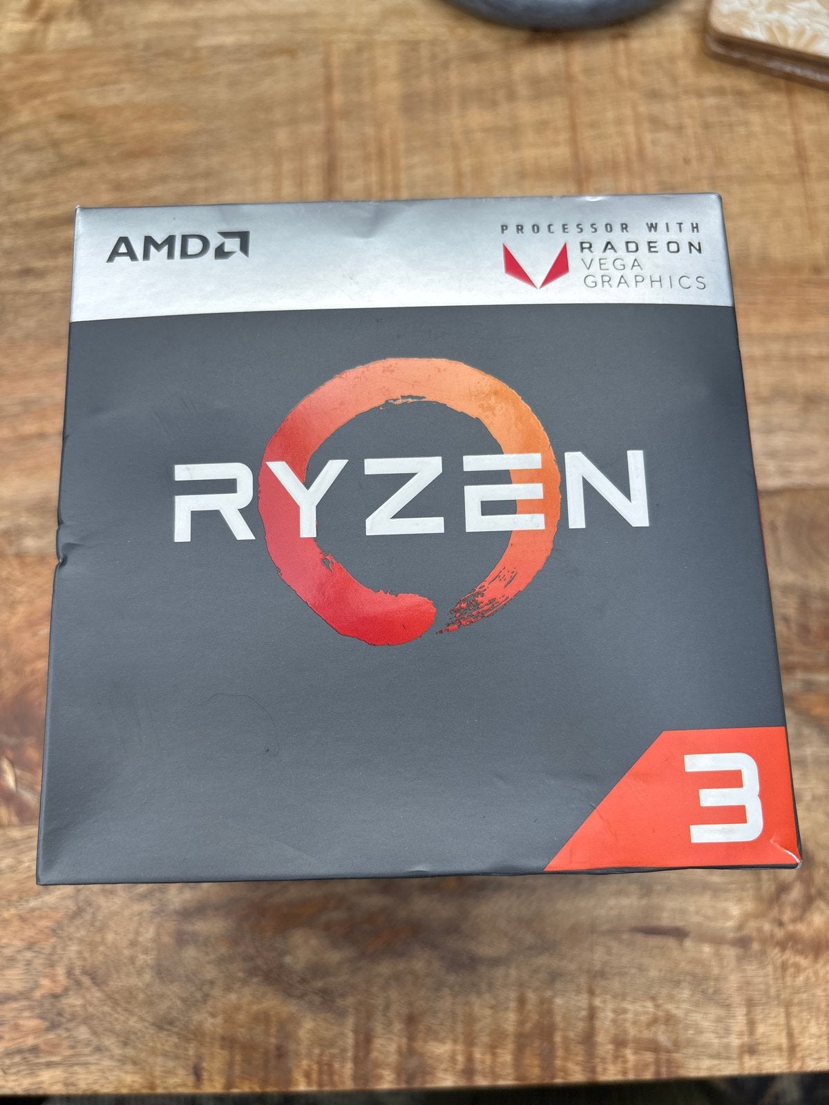 AMD Ryzen 3 2200G Processor met Radeon Vega Graphics, Ophalen of Verzenden, Nieuw, 4-core, 3 tot 4 Ghz