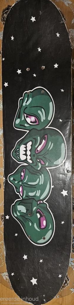 Skateboard met unieke alien-illustratie, Ophalen, Gebruikt, Skateboard