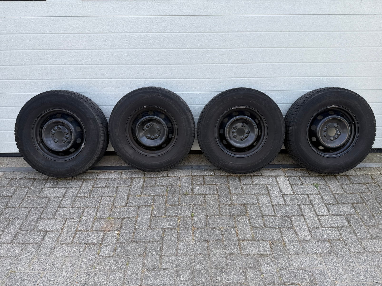 Fiat Ducato banden en velgen / camper / 225/75/16, Caravans en Kamperen, Camper-accessoires, Ophalen, Gebruikt