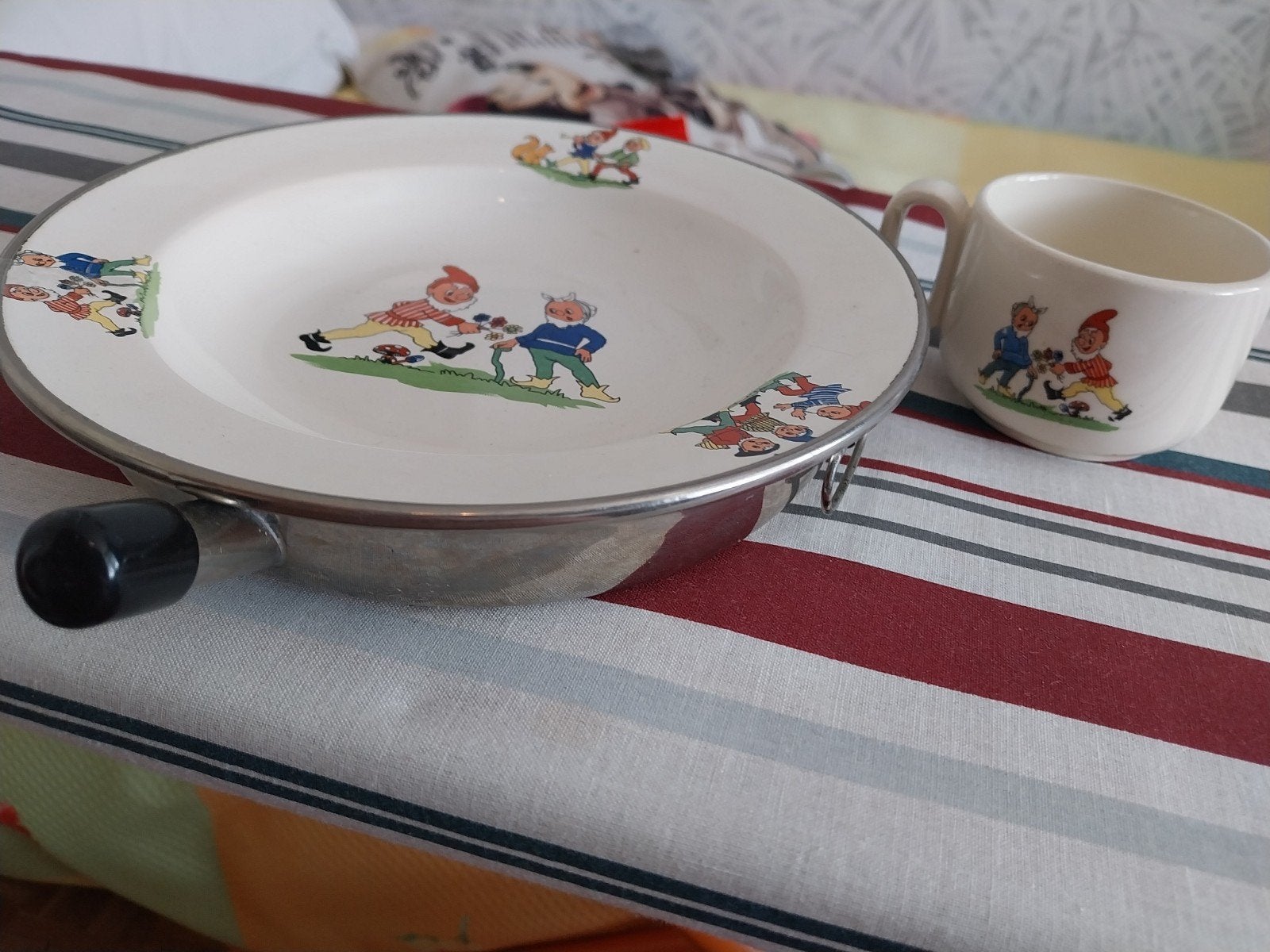 Vintage Warmwaterbronnen en Bekertje uit 1960 - Onbeschadigd, Ophalen of Verzenden