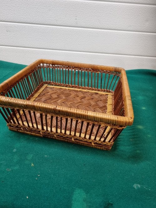 mand geweven riet vintage vierkant, Ophalen of Verzenden, 'T Olde Gre-j, Info@toldegrej.nl, Endepoelstraat 20f Didam