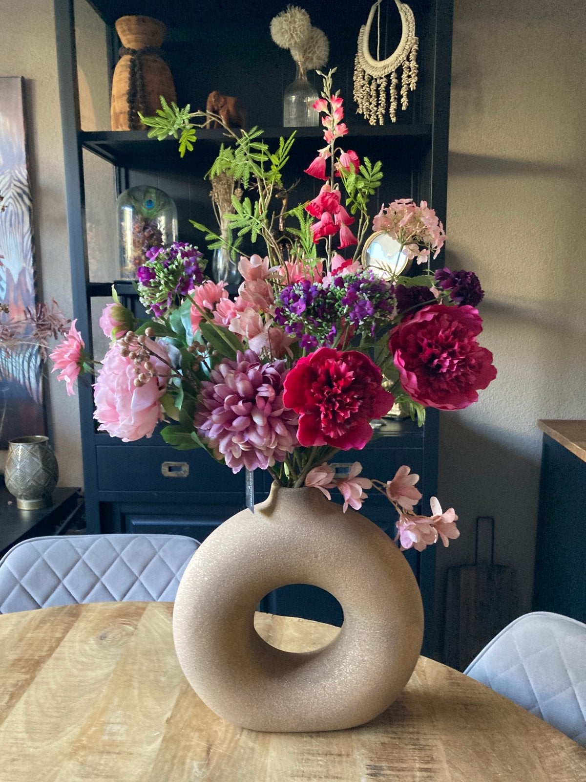 Prachtige Set Zijden bloemen in vass Compleet, Ophalen of Verzenden, Nieuw, Bloemstuk