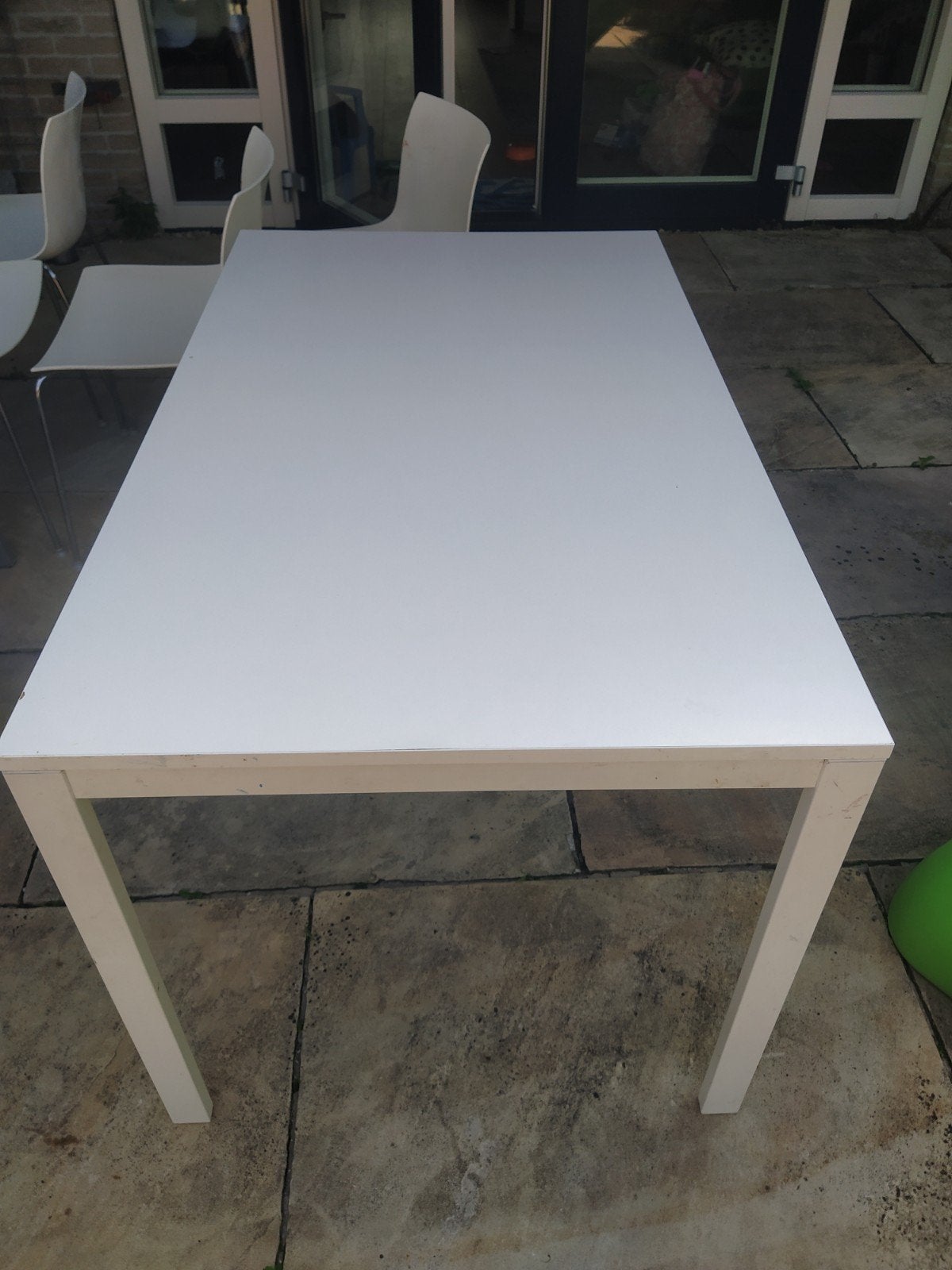 Witte eettafel met 4 stoelen - Gebruikt, Ophalen, Gebruikt, Hout, Wit