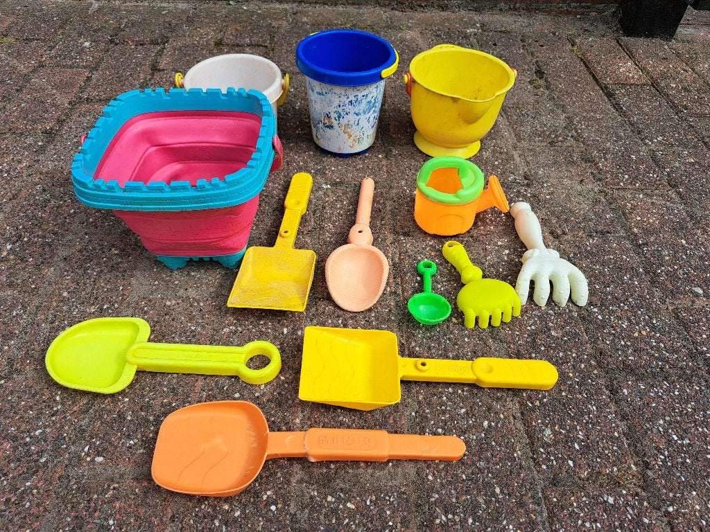 zandbak speelgoed van alles wat, Kinderen en Baby's, Speelgoed | Buiten | Zandbakken, Ophalen of Verzenden, Gebruikt