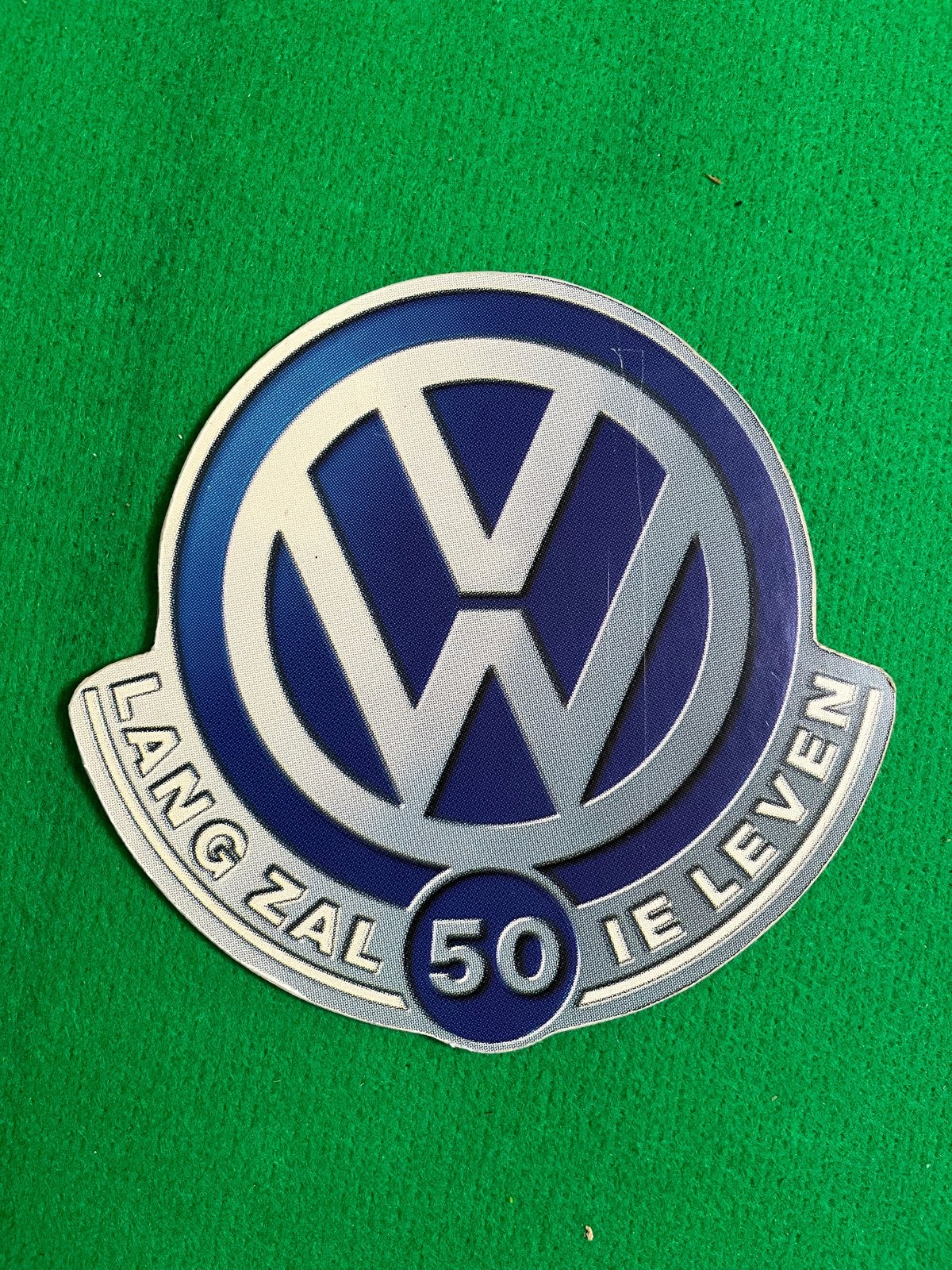 Volkswagen 50 jaar jubileum sticker van karton, Ophalen of Verzenden, Gebruikt