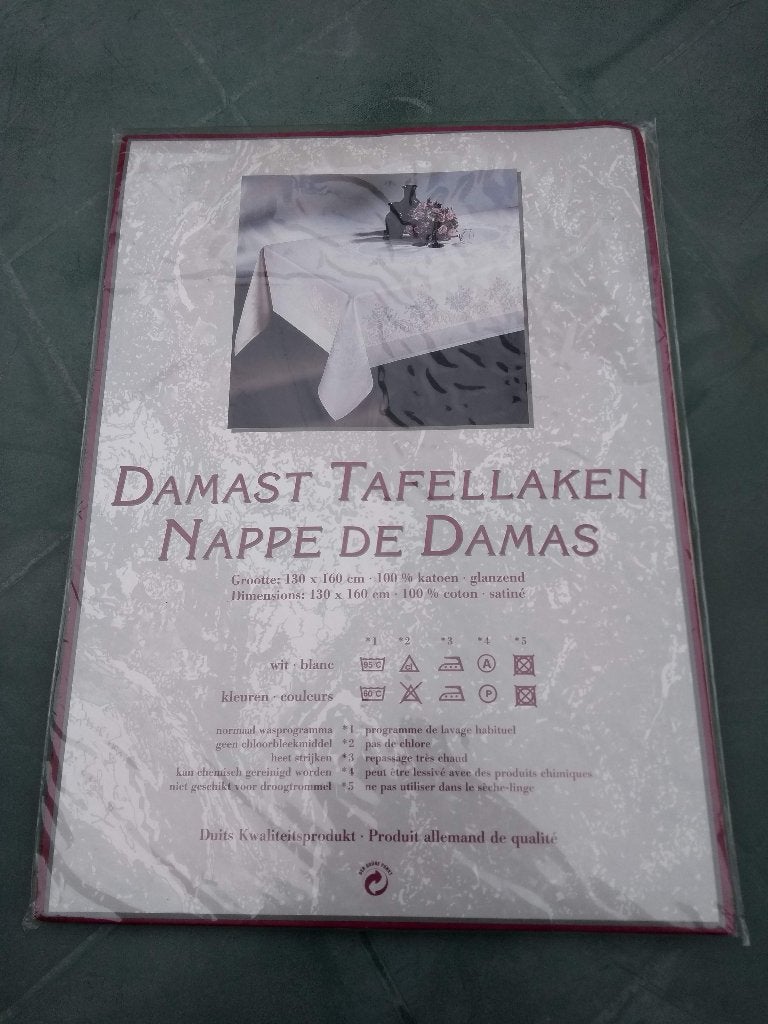 Damast tafelkleed *nieuw in verpakking* crème 130x160 (TK45), 130 cm, 160 cm, Nieuw, Ophalen of Verzenden