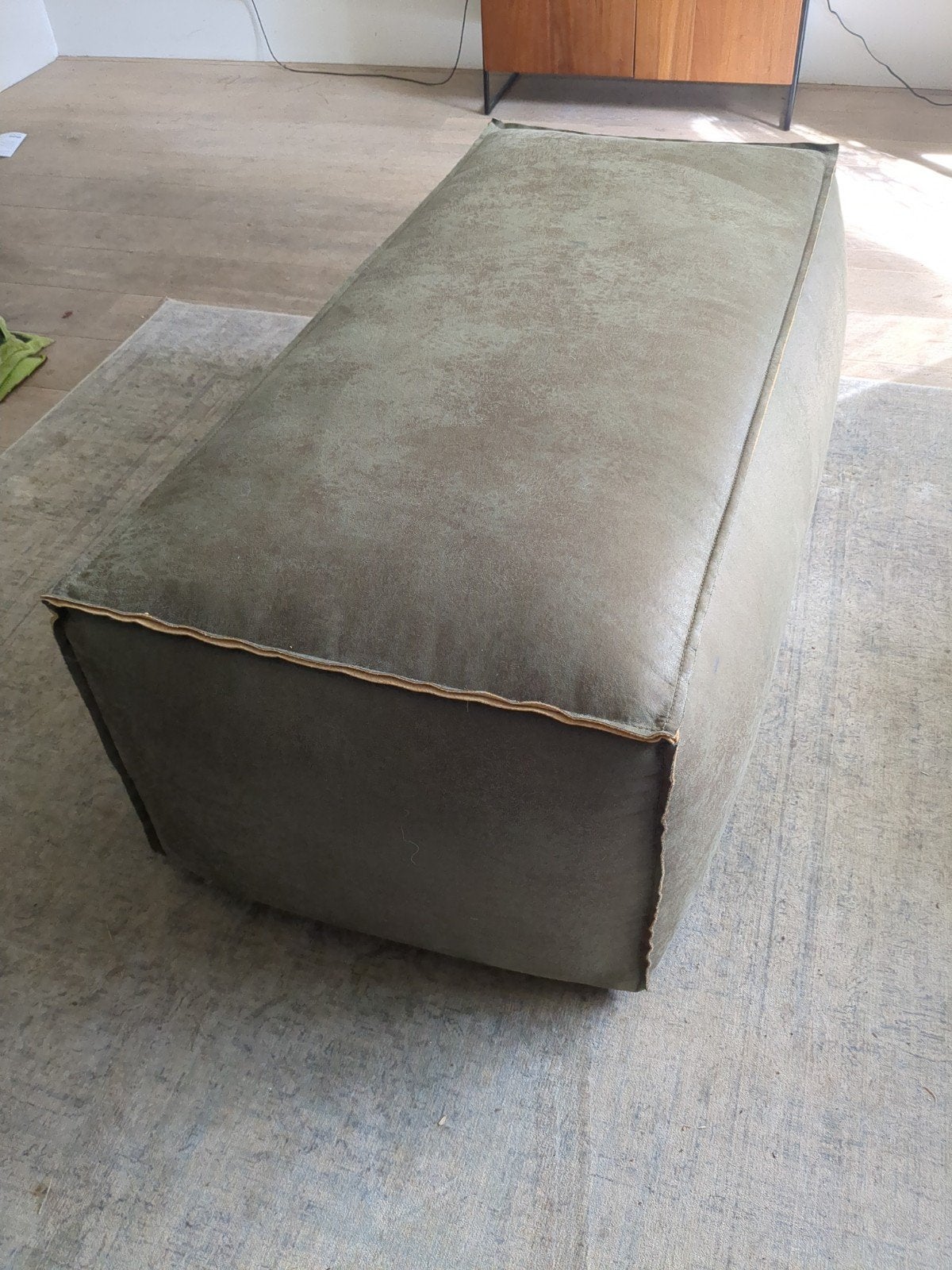 Be Pure Poef Eco-leder 43x120x60, Ophalen, 50 tot 75 cm, Leer, Zo goed als nieuw