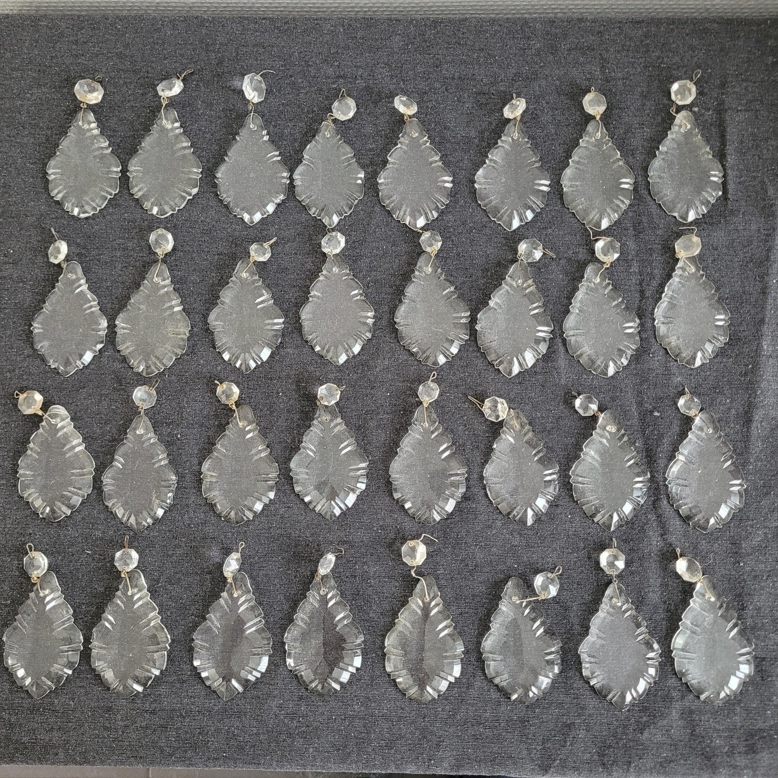 32 grote pegels diamant bladvorm onderdelen kroonluchter, Ophalen of Verzenden, Gebruikt, Glas