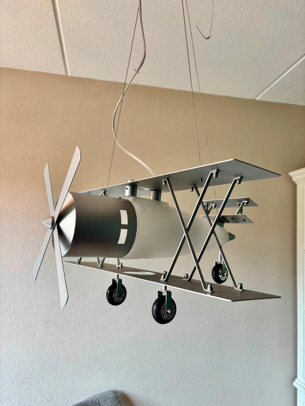 Vliegtuiglamp - Unieke Hanglamp voor Kinderkamer/Speelkamer, Ophalen, 50 tot 100 cm, Zo goed als nieuw, Minder dan 100 cm