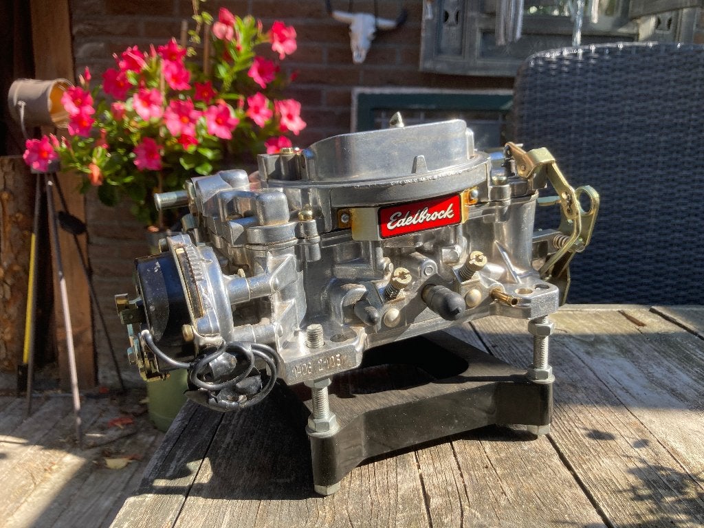 Edelbrock 600cfm carburateur 1406 met El.Choke zo uit USA, Ophalen of Verzenden, Gebruikt, Buick