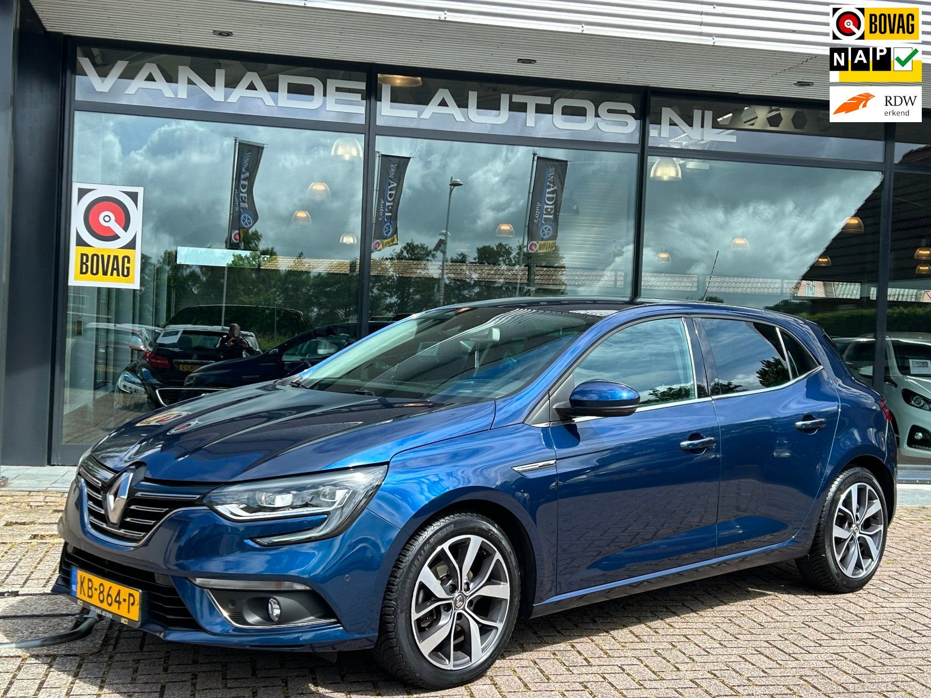 Renault Mégane 1.2 TCe Bose 5Drs Navi Head-Up Massage Clima, Voorwielaandrijving, Gebruikt, 4 cilinders, Blauw