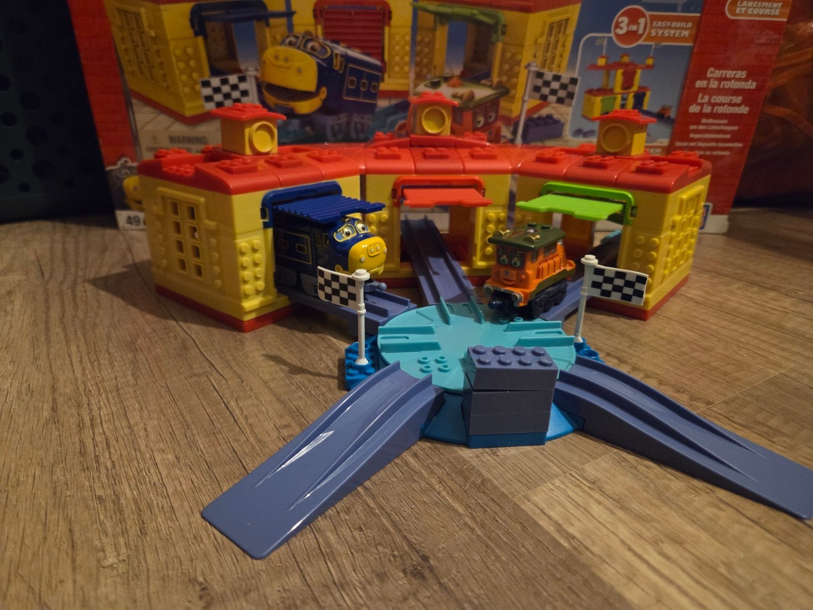Mega Bloks Chuggington Roundhouse Racing 3-in-1, Ophalen of Verzenden, Zo goed als nieuw, Megabloks