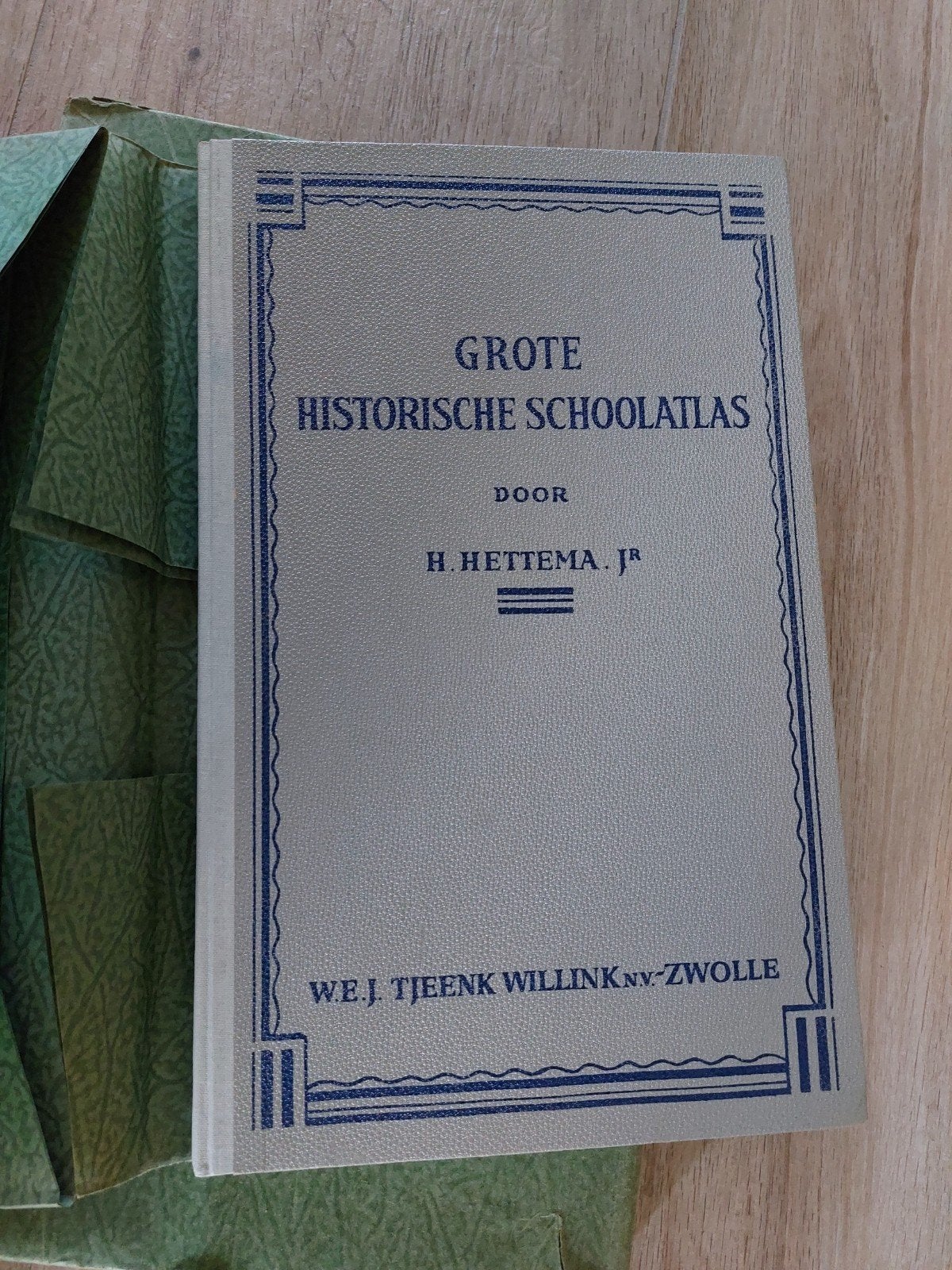 Grote Historische Schoolatlas H. Hettema Jr. 1951, Boeken, Ophalen of Verzenden