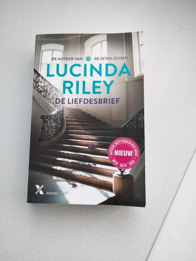 Lucinda Riley Boeken: De Liefdesbrief & De Orchideeëntuin, Ophalen, Zo goed als nieuw, Lucinda Riley