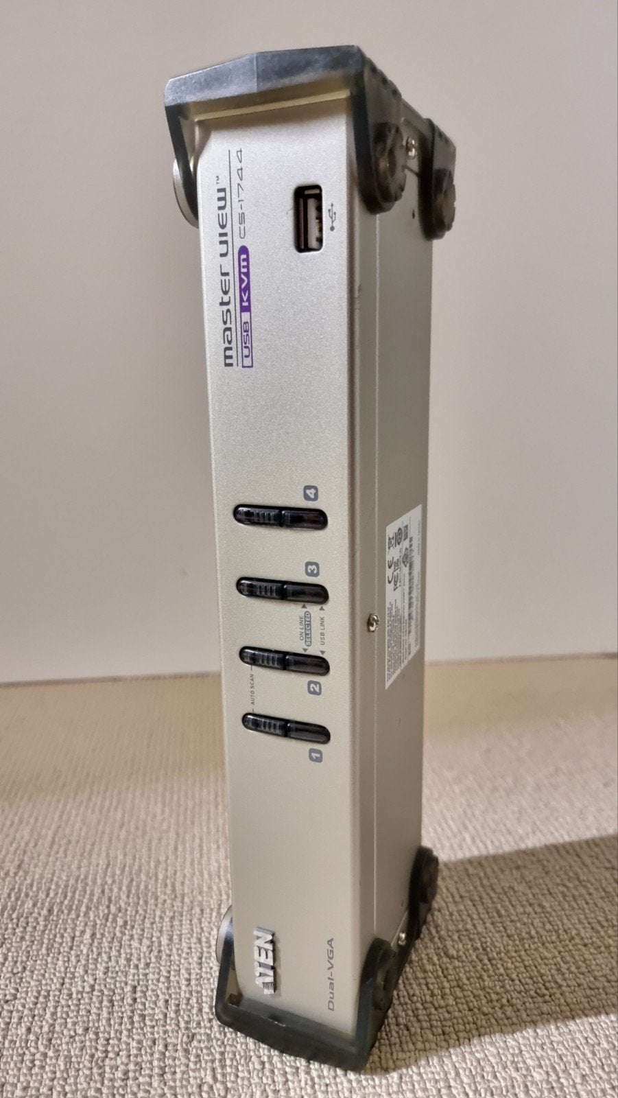 ATEN Master View USB KVM CS-1744 Dual-VGA Switch, Ophalen of Verzenden, Gebruikt