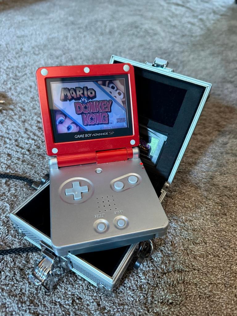 Game Boy Advance SP met 2 spellen en koffer, Spelcomputers en Games, Gebruikt, 1 speler, Vanaf 3 jaar, Ophalen