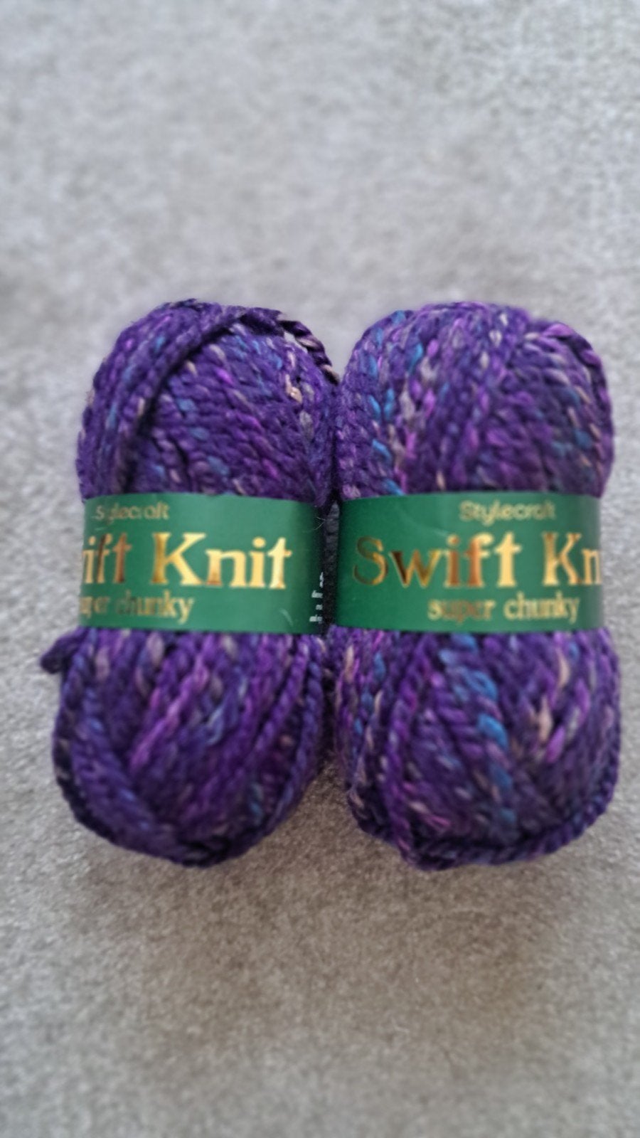 2 bollen Stylecraft Swift Knit Super Chunky wol - Paars, Hobby en Vrije tijd, Breien en Haken, Ophalen of Verzenden, Nieuw, Breien of Haken