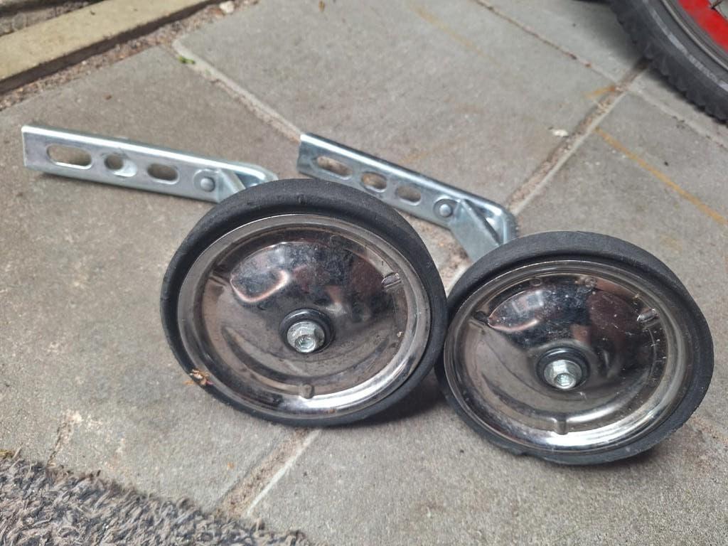 1 paar zijwieltjes: diameter 12,5 cm, Fietsen en Brommers, Fietsen | Kinderfietsjes, Ophalen, Gebruikt, Minder dan 16 inch, Zijwieltjes