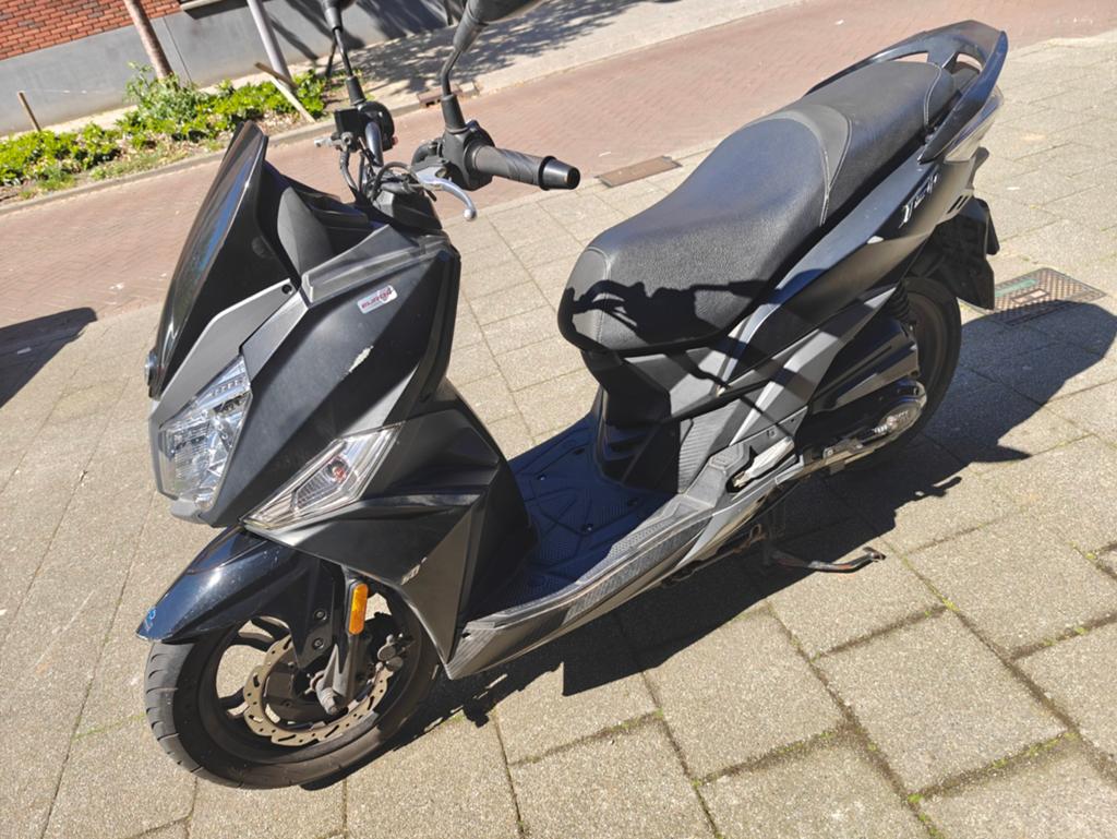 SYM Jet 14 uit 2020 - Nette staat, incl.