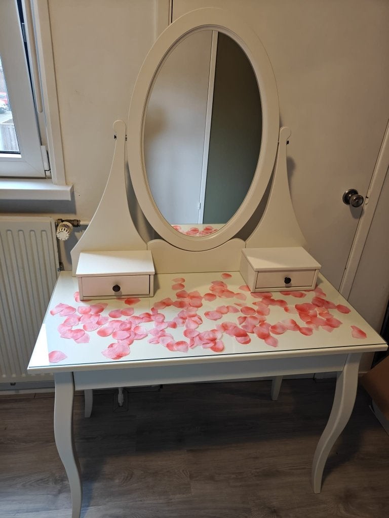 Hemnes toilettafel met spiegel, Ophalen, Overige materialen, 50 tot 100 cm, Zo goed als nieuw