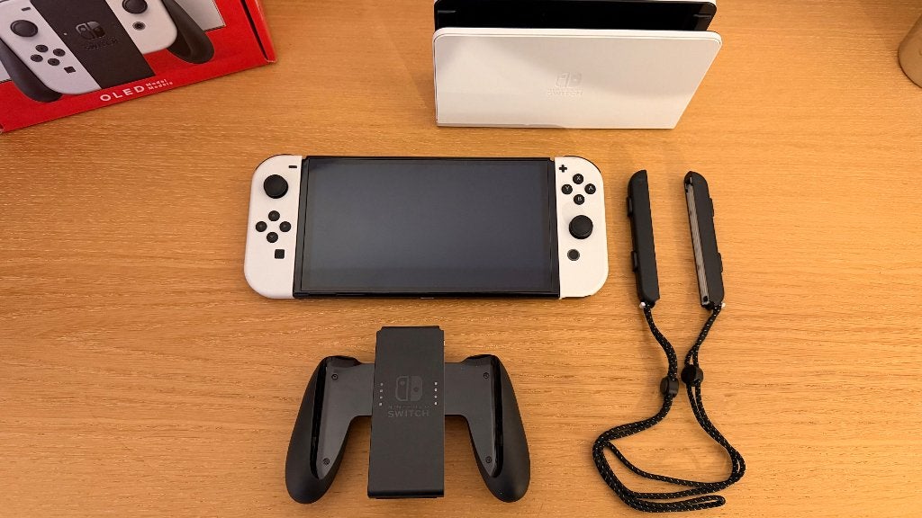 Nintendo Switch OLED, Spelcomputers en Games, Games | Nintendo Switch, Ophalen, Overige genres, 2 spelers, Zo goed als nieuw