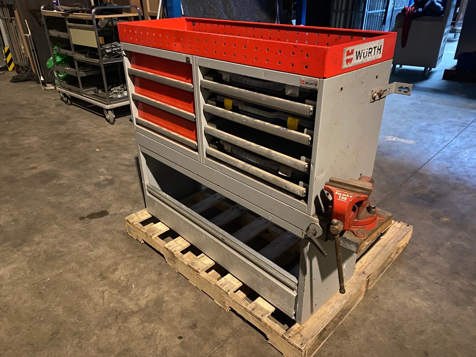 Wurth bedrijfswagen inrichting kast met lades / bankschroef, Ophalen, Gebruikt
