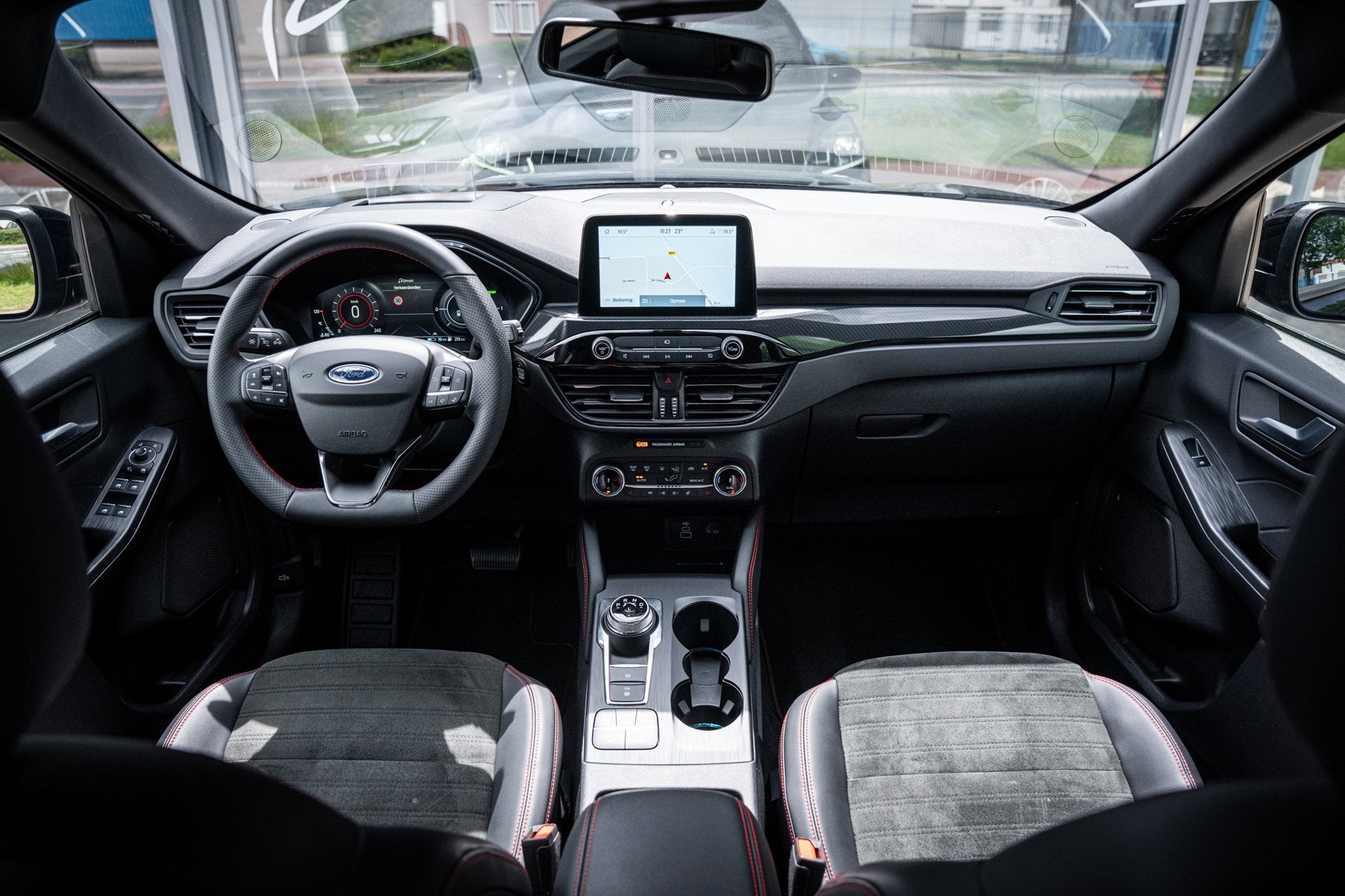 Ford Kuga 2.5 PHEV ST-Line X|93%SOH|Winterpacket|Technologie, Adaptive Cruise Control, 14 kWh, Gebruikt, Zwart