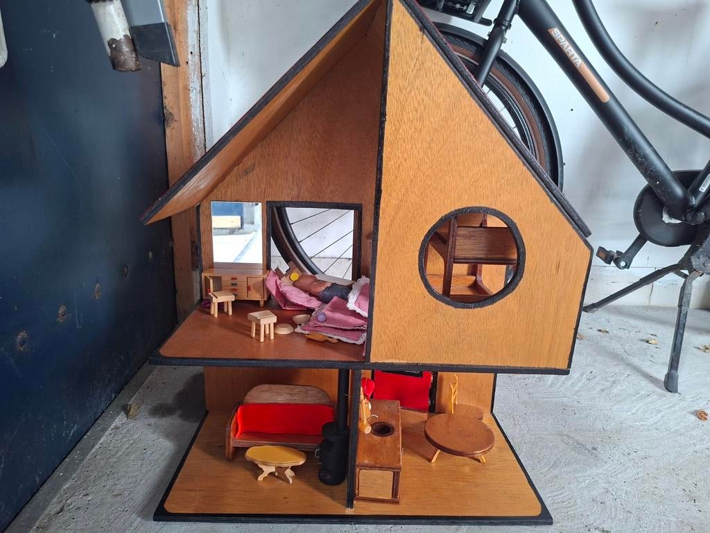 Poppenhuis, Kinderen en Baby's, Speelgoed | Poppenhuizen, Ophalen, Gebruikt, Poppenhuis