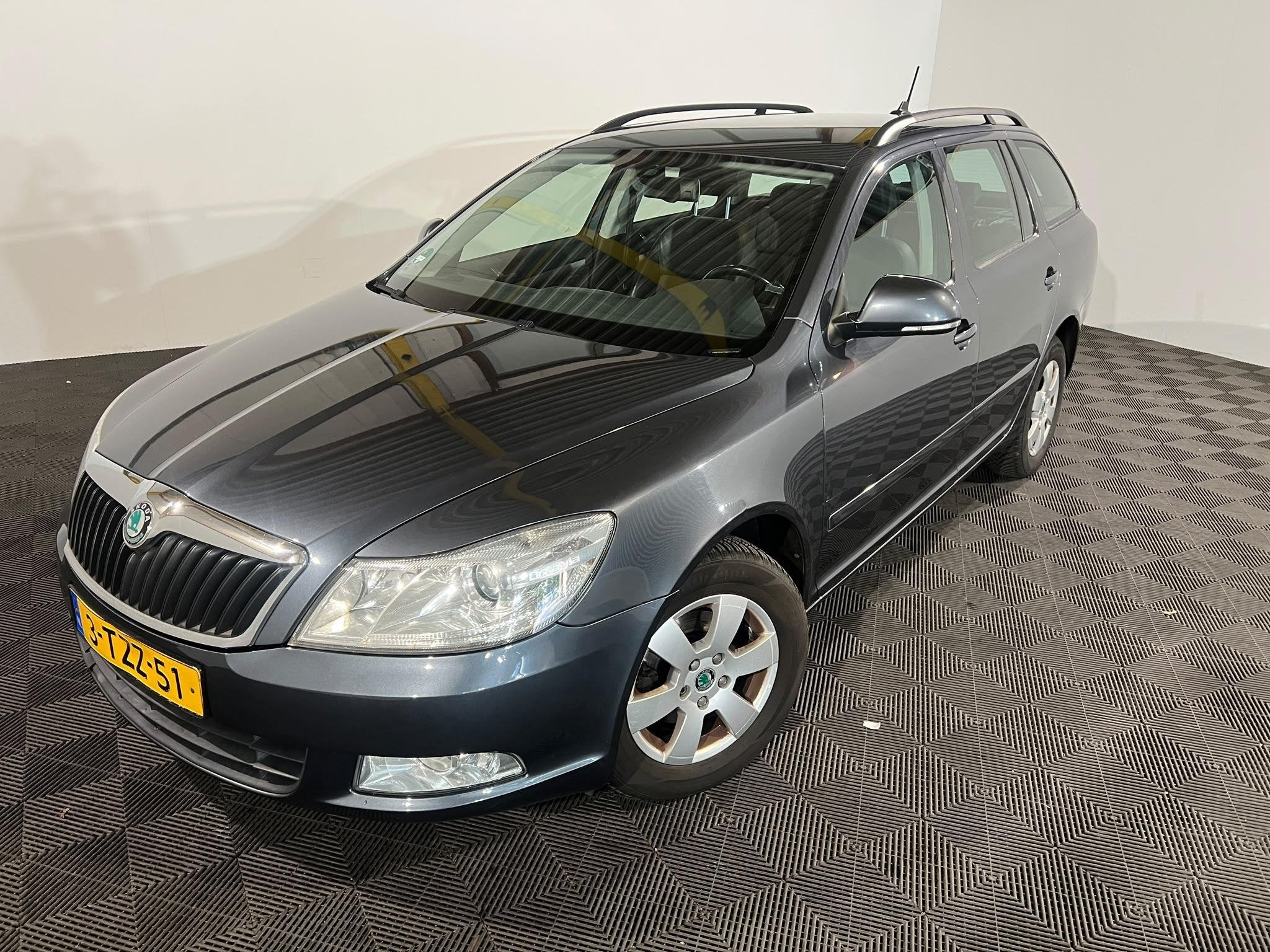 Skoda Octavia Combi 1.6 TDI Greentech Comfort, Auto's, Voorwielaandrijving, Euro 5, Stof, Gebruikt