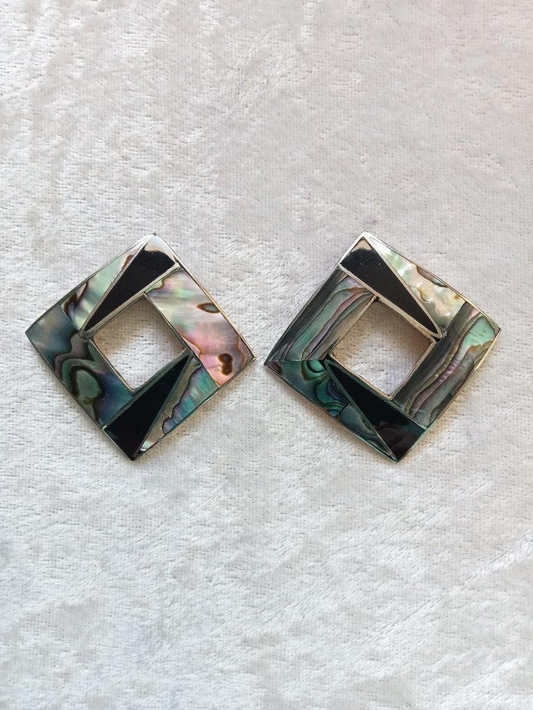 2 Mooie Broches met Zee Opaal - Abelone - en Zwarte Onix, Verzenden, Overige materialen, Broche