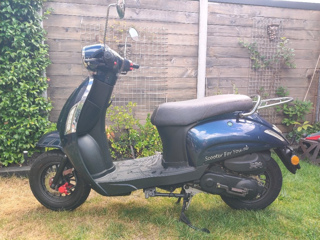 Scooter, Fietsen en Brommers, Snorfietsen en Snorscooters, Gebruikt, Benzine, Ophalen, Overige merken
