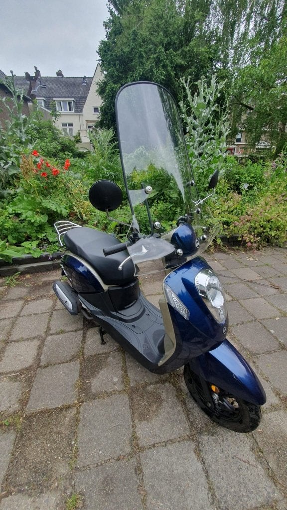 Bromscooter Sym Mio 50i 4tkt (3388KM), Fietsen en Brommers, Gebruikt, Maximaal 45 km/u, Benzine, 50 cc