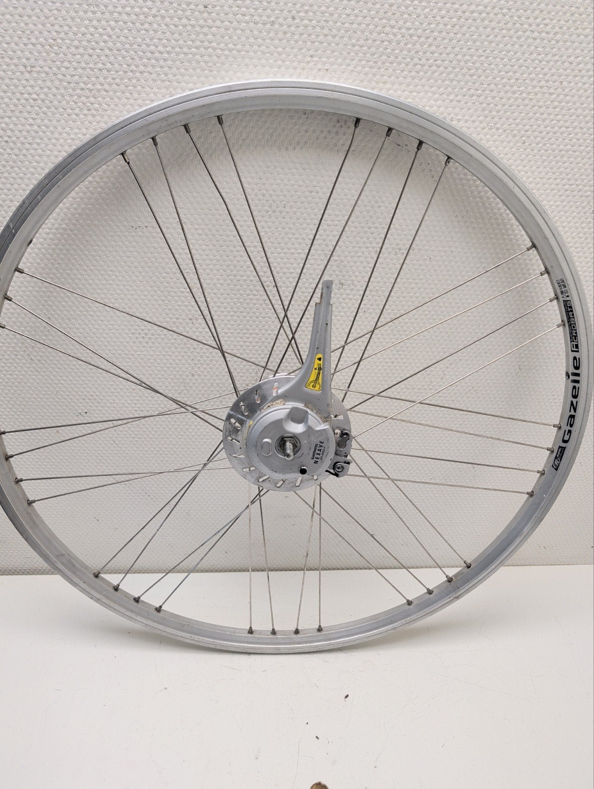 Voorwiel 28" grijs Naafdynamo rollerbrake, Fietsen en Brommers, Fietsonderdelen, Wiel, Elektrische fiets, Ophalen of Verzenden