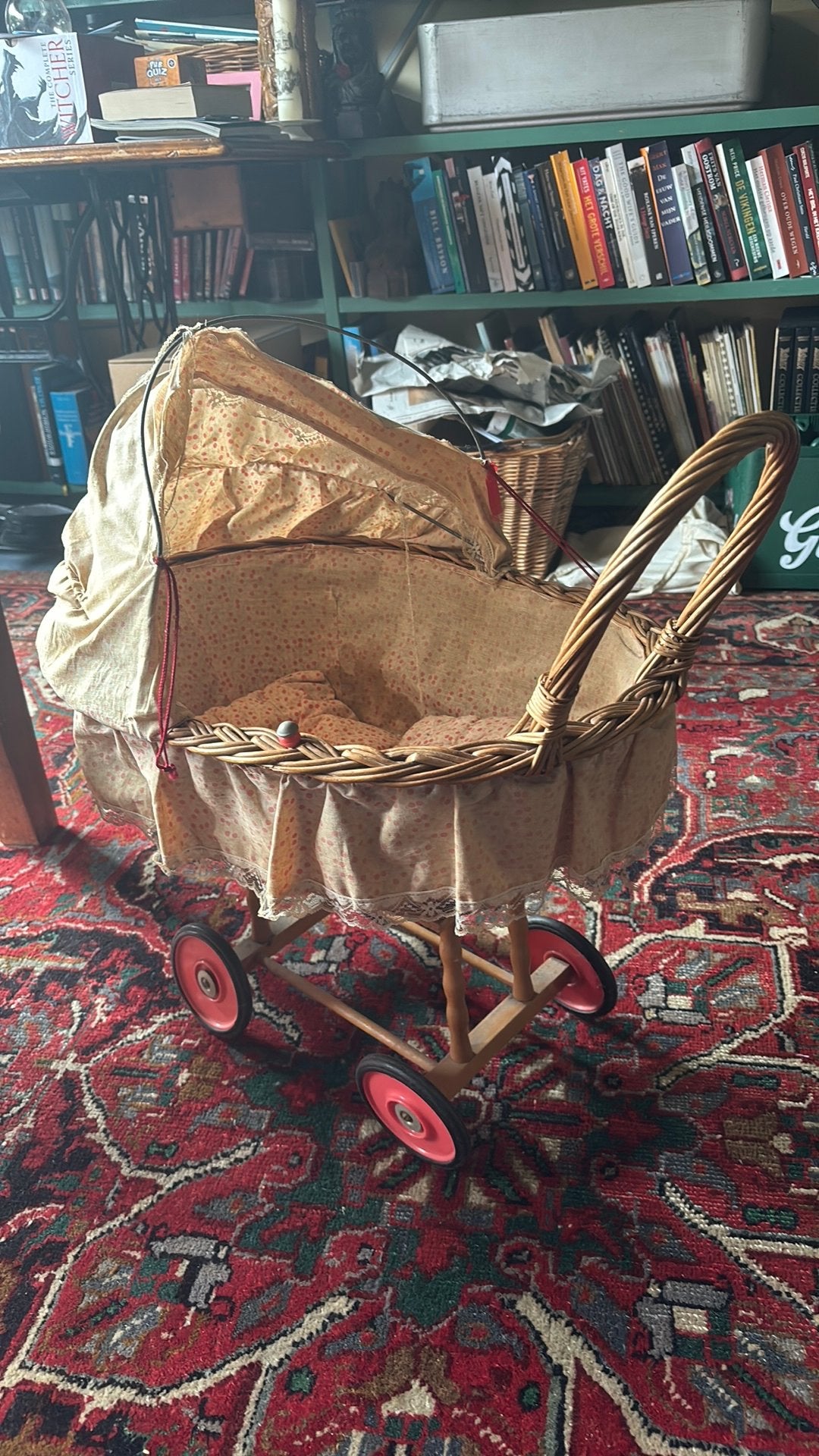 Antiek vintage poppenwagentje, Ophalen