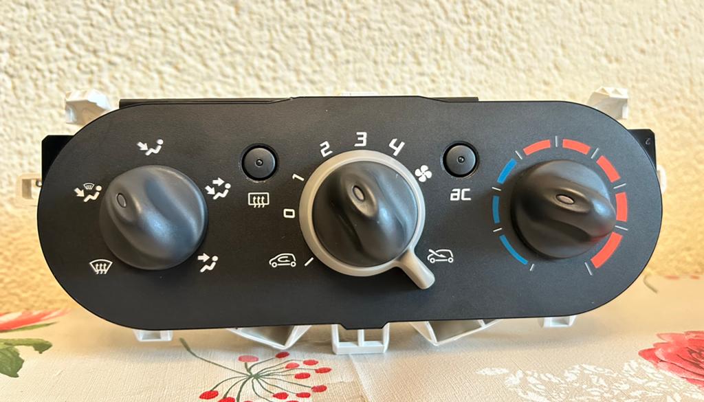Kachel bedieningspaneel Renault Twingo 2, Ophalen of Verzenden, Gebruikt, Renault
