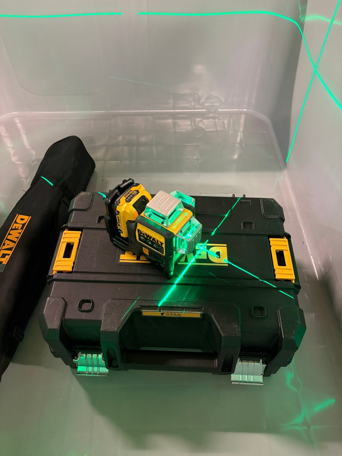 DeWalt Kruislijnlaser - Nauwkeurig en Betrouwbaar, Ophalen, Gebruikt, Licht