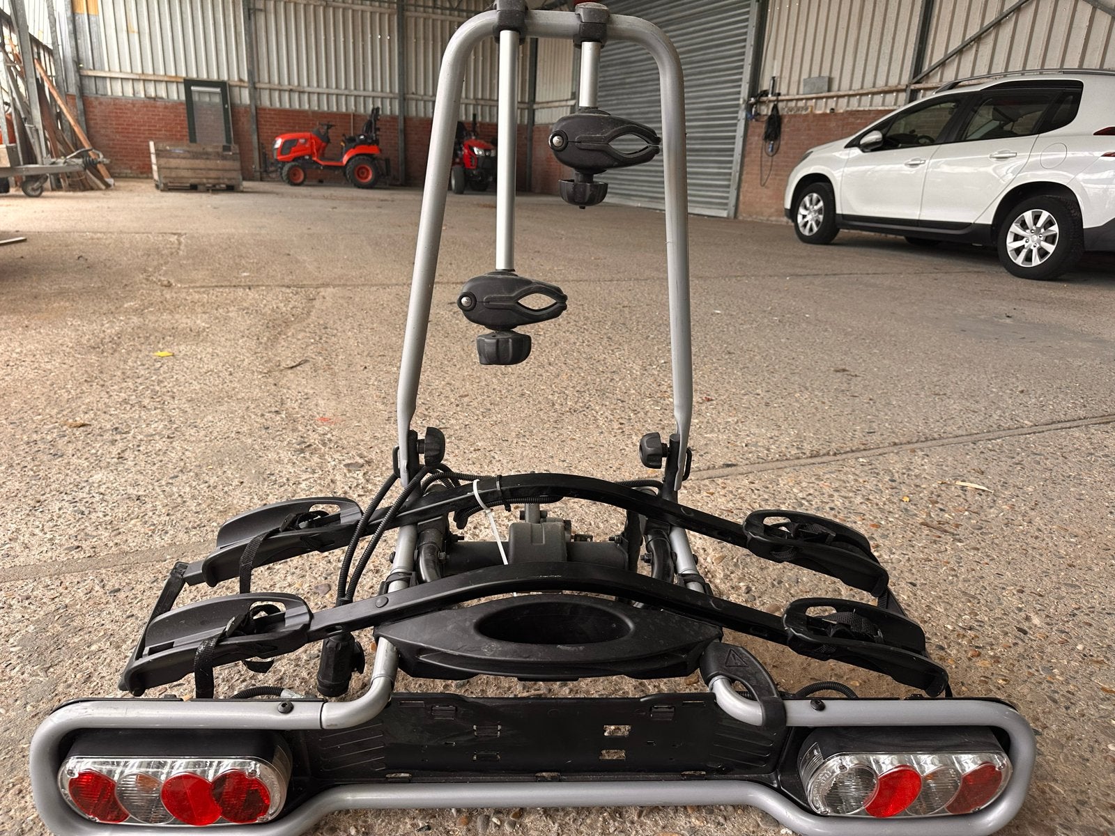 Thule Fietsendrager voor 2 fietsen - Trekhaakdrager, Auto diversen, Gebruikt, Ophalen of Verzenden, 2 fietsen, Trekhaakdrager
