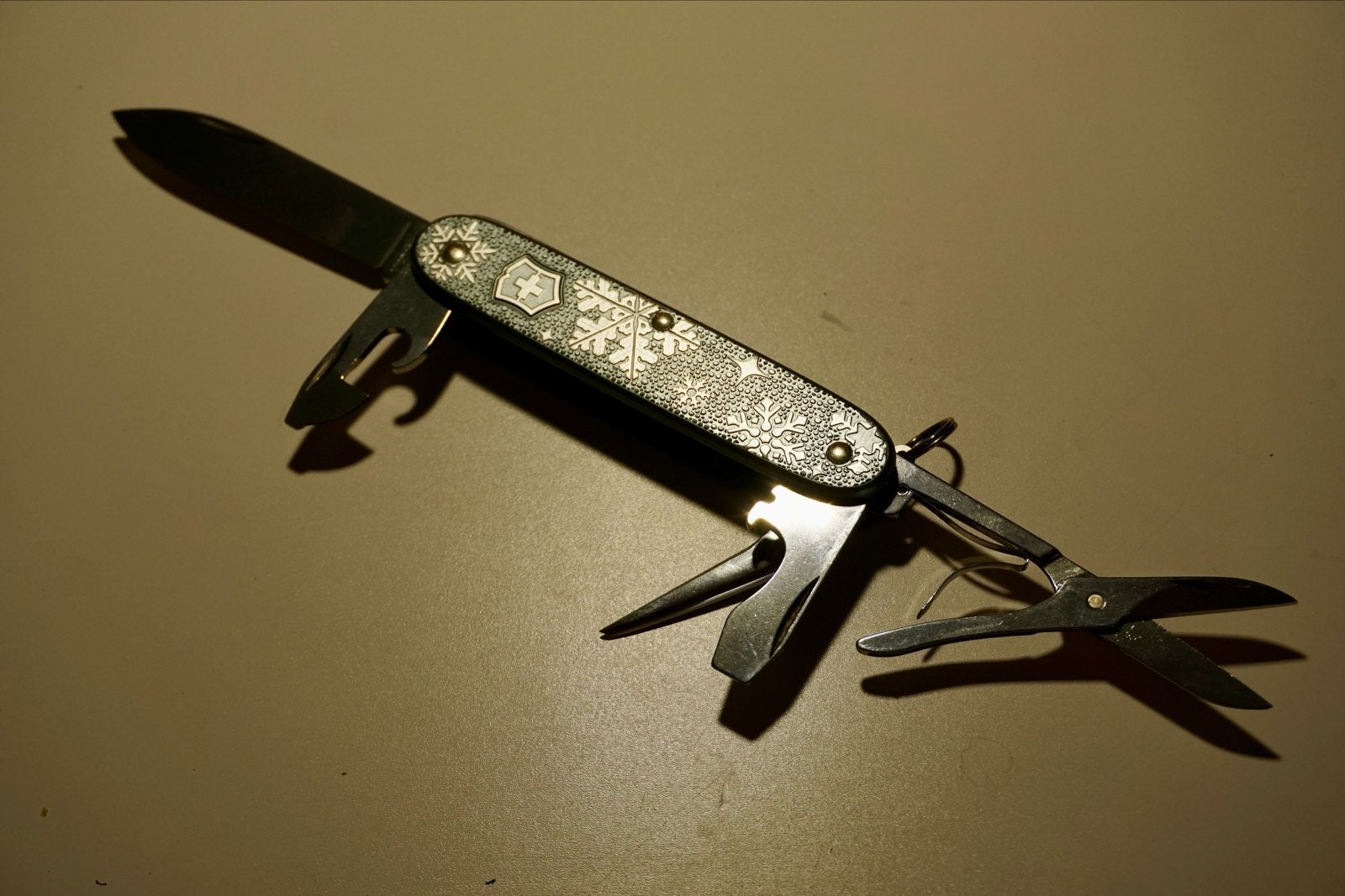 Victorinox Pioneer X Winter Magic 2020 Special Edition, Ophalen of Verzenden, Nieuw, Multitool, Overige merken