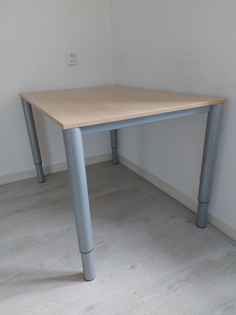 Tafel, 120x80cm met in hoogte verstelbare poten, Huis en Inrichting, Ophalen, Gebruikt, Hout, 80 cm