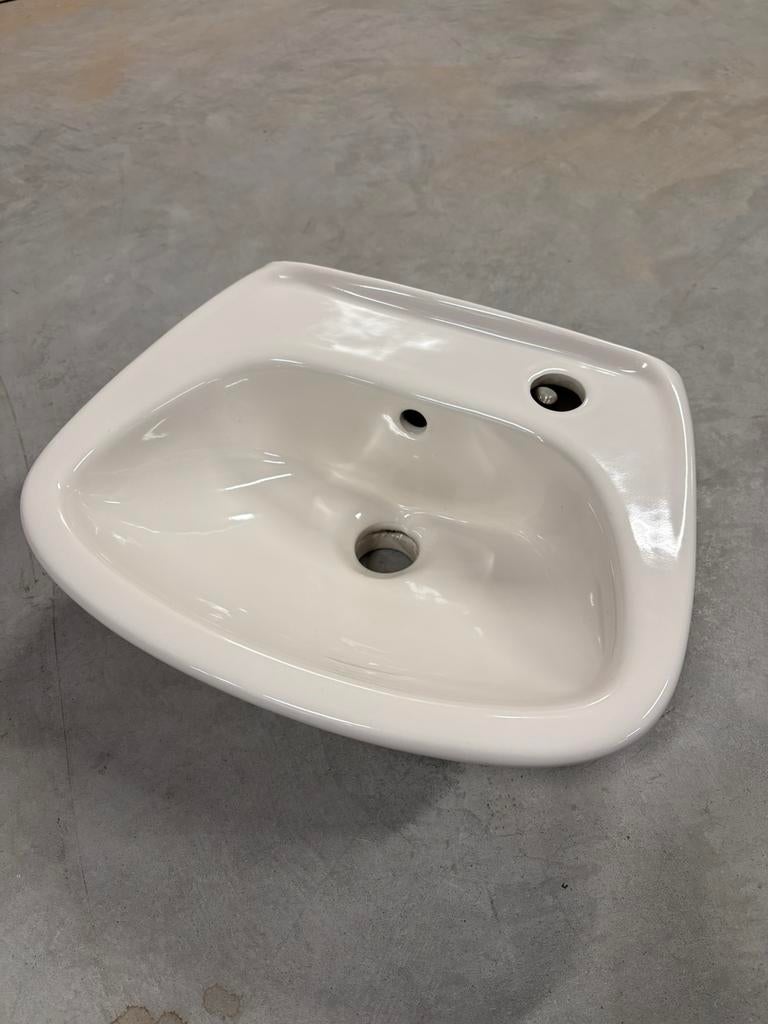 Fontein Pergamon, Ophalen, Zo goed als nieuw, Toilet