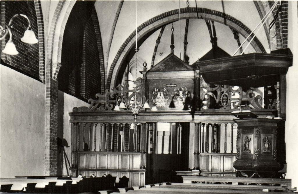 Kerk te Huizinge [Gr.] - interieur met koepelgewelven - onge, Ophalen of Verzenden, 1960 tot 1980, Ongelopen, Groningen