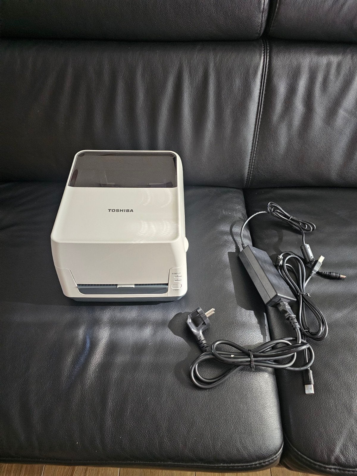 Toshiba barcode printer B-FV4T-TS14-QM-R MET adapter en usb., Ophalen, Gebruikt, Printer, Toshiba.
