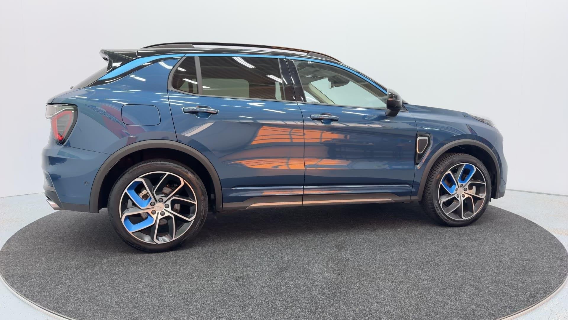 Lynk en Co 01 1.5 MY22 – Luxe voor de handige koper!, Auto's, Stof, Euro 6, Met garantie (alle), Blauw