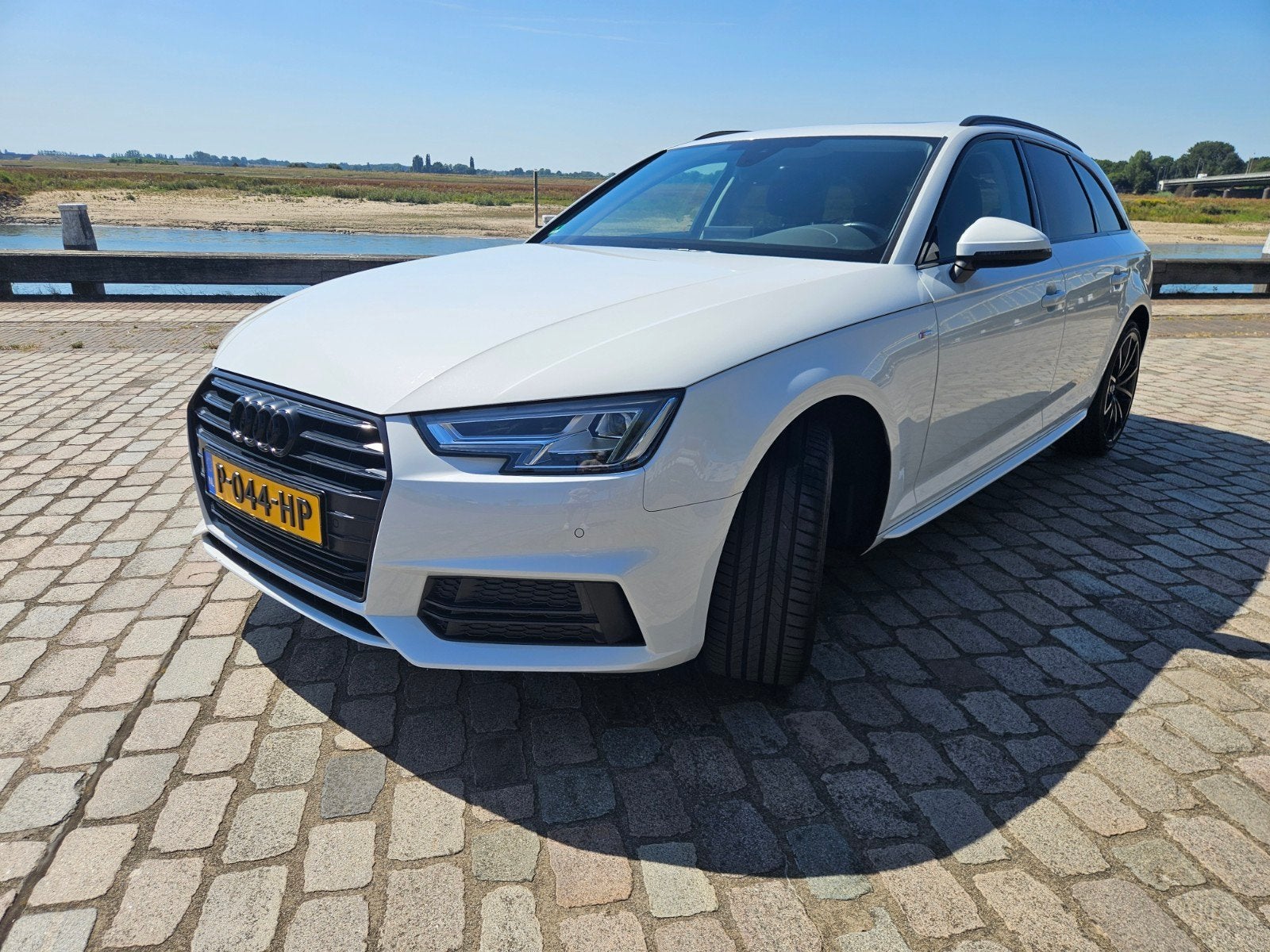 Audi A4 2.0 Tfsi Ultra Mhev 190pk/S line/pano/Keyless, Auto's, Euro 5, Stof, Zwart, 1984 cc