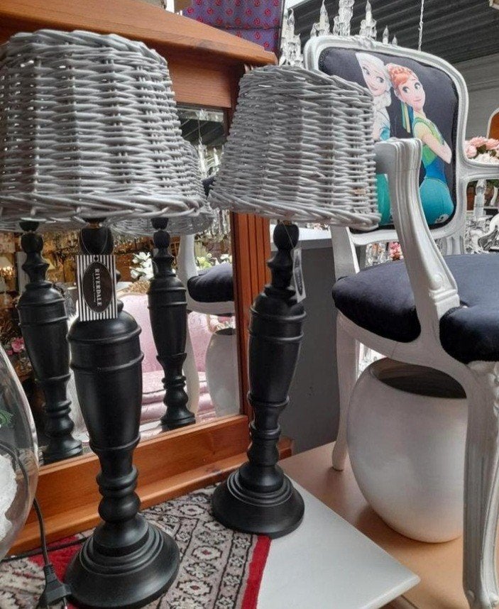 2 riverdale lampen voeten met rieten kapjes, Ophalen, Riverdale
