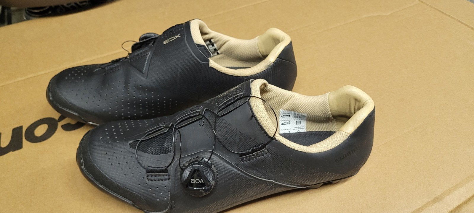Nieuw Shimano XC3(xc300w) SPD fietsschoenen - Maat 42, Fietsen en Brommers, Fietsaccessoires | Fietskleding, Dames, Schoenen, Nieuw