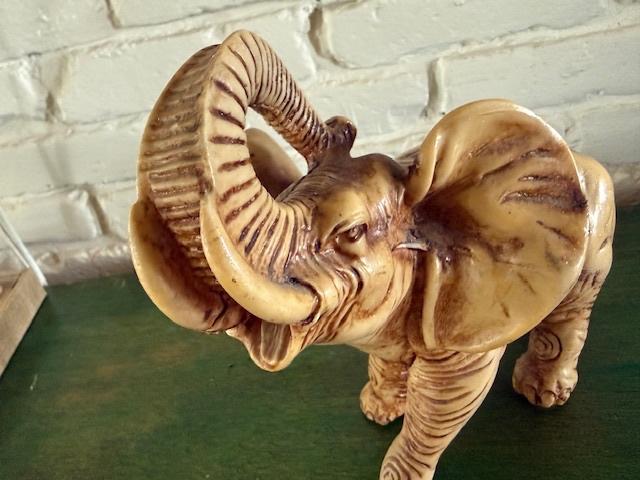Olifant | Resin kunsthars, Verzamelen, Beelden en Beeldjes, Ophalen of Verzenden, Gebruikt, Dier